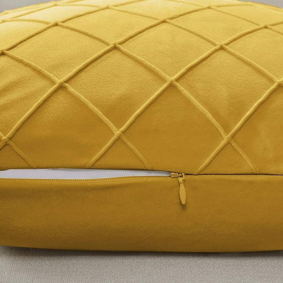 💛Set of 2💛 throw pillow covers - Picture 2 of 3